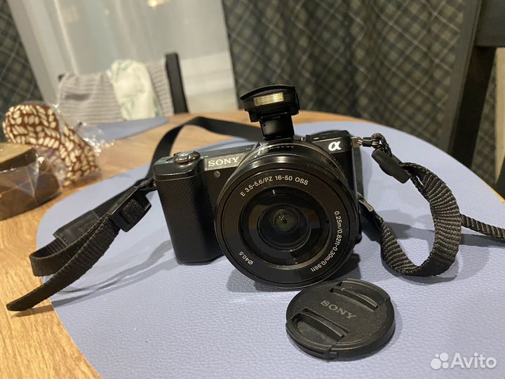 Sony Alpha A5000 беззеркальный фотоаппарат