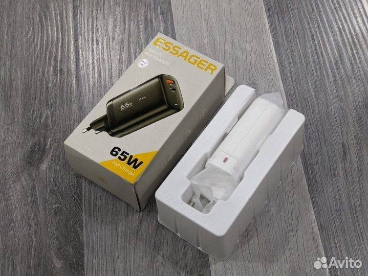 Зарядное устройство Essager GaN 65W