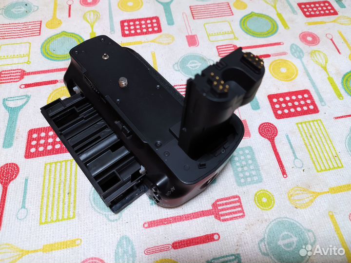 Батарейный блок для Canon EOS 5D Mark II