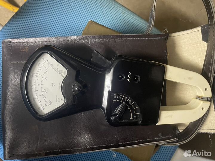 Токоизмерительные клещи 1979 год