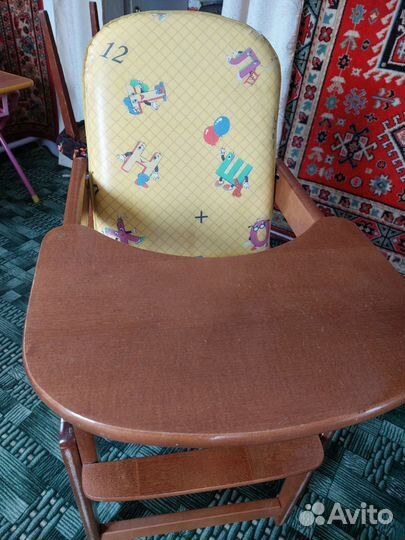 Стульчик для кормления