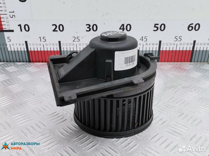 Моторчик печки Volkswagen Golf GTI 4 2001