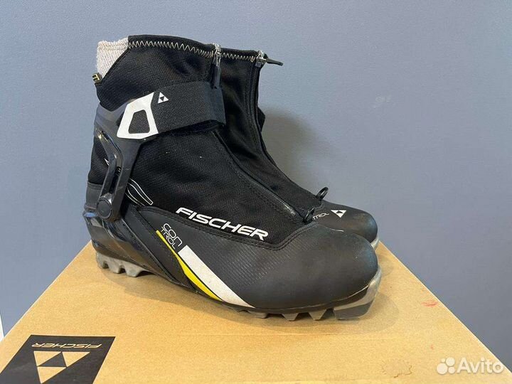 Лыжные ботинки fisher XC control