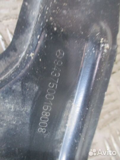 Панель передняя R Mercedes-Benz A9437500168