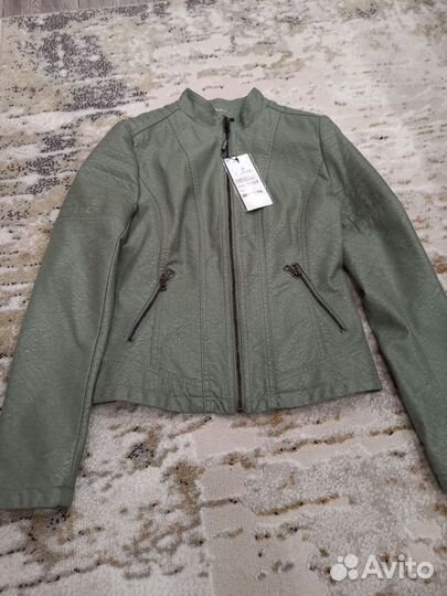 Куртка кожаная женская размер 40-42