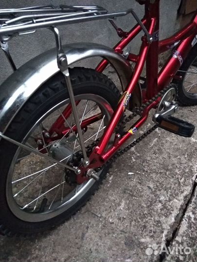 Новый детский велосипед