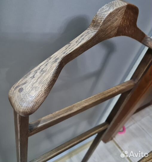 Вешалка для одежды напольная