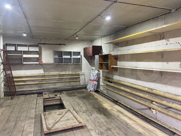 Гараж, > 30 м²