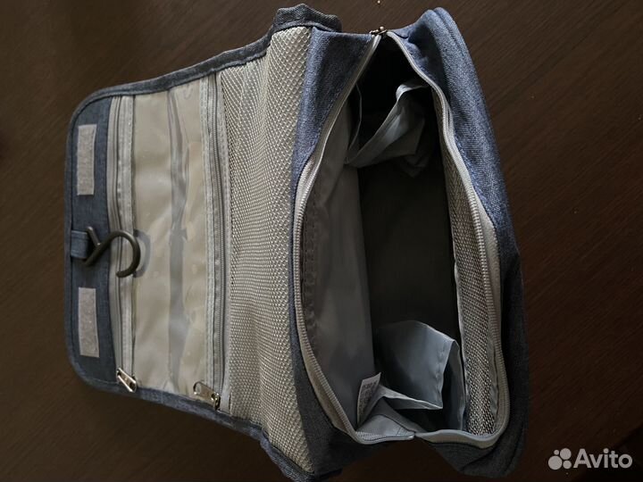 Косметичка дорожная новая