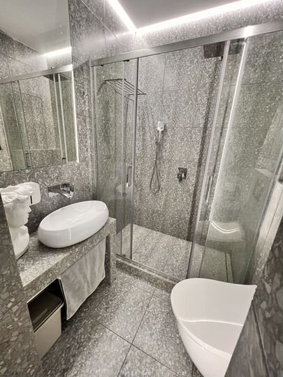 1-к. апартаменты, 65 м², 16/16 эт.