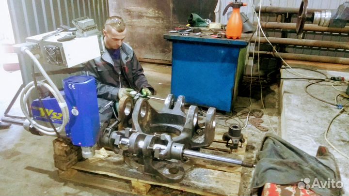 Наплавка расточка отверстий - ремонт спецтехники