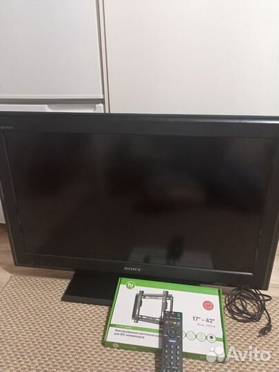 Телевизор и крепеж