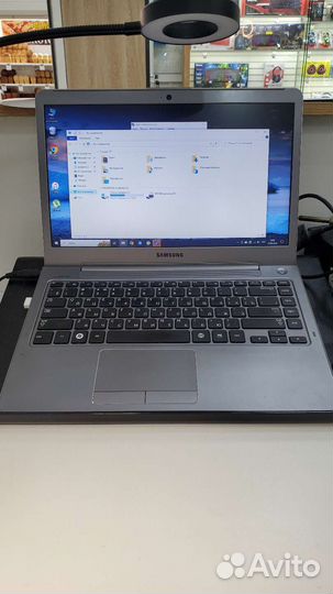 Ноутбук Samsung NP530