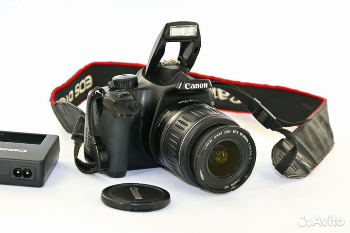 Canon EOS 1000D/XS 10.1MP цифрозеркалка Kit 18-55