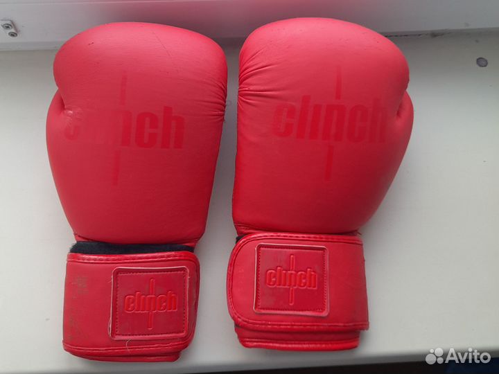 Боксерские перчатки 10 oz