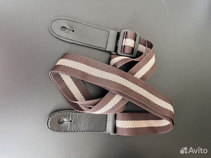 Гиталеле Ortega RGL5