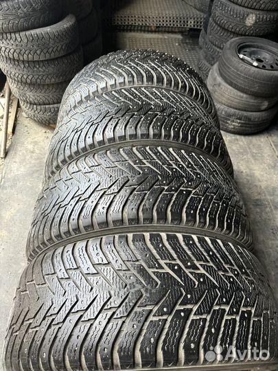 Nokian Tyres Hakkapeliitta 8 SUV 285/60 R18