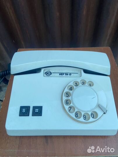 Старый телефон СССР