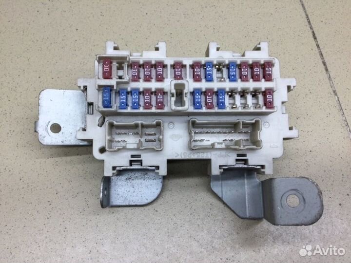 Блок предохранителей Nissan Murano Z50 2004-2008