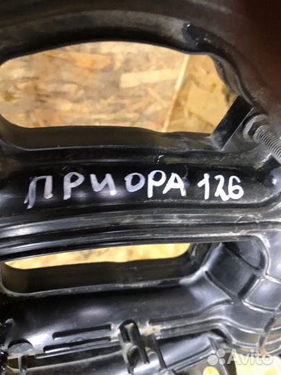 Коллектор впускной LADA Priora седан 1.6 2011