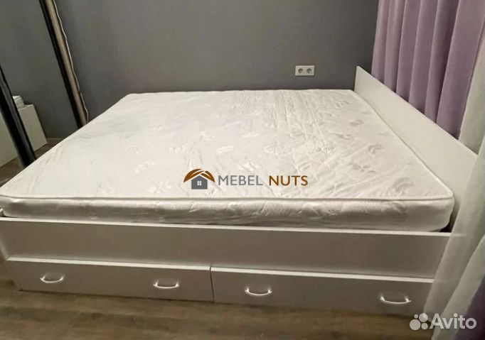 Кровать с ящиками