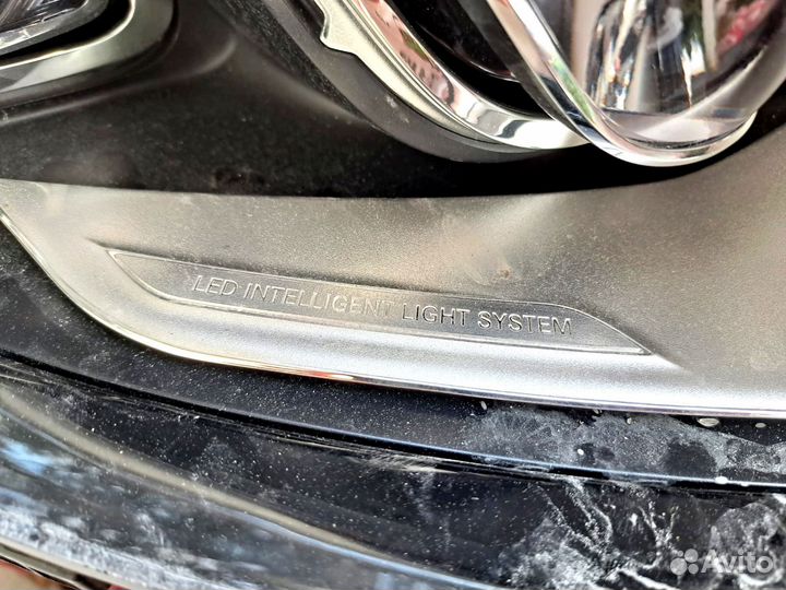 Фара правая Mercedes GLE W166 (2015-2018) LED