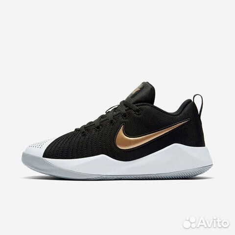 Кроссовки Nike Team Hustle Quick 2 38р