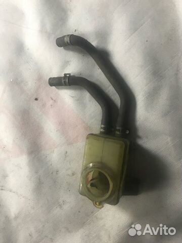 Бачок для тормозной жидкости Toyota Ipsum SXM10G