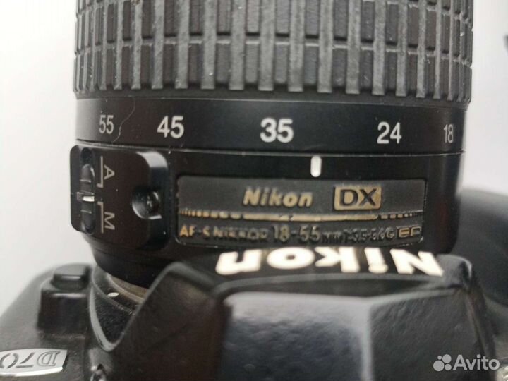 Зеркальный фотоаппарат nikon D70