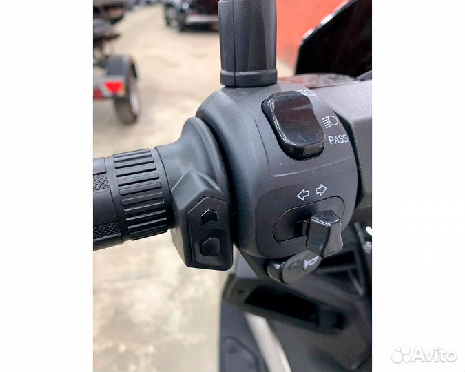 Скутер Regulmoto element 300CC 4T (LJ300T-18) EFI