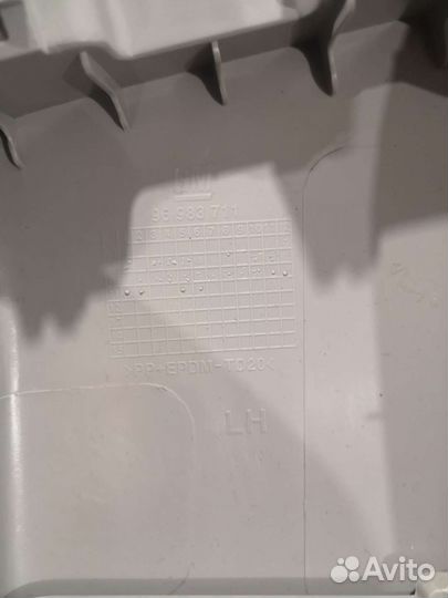 Молдинг стойки кузова Chevrolet Cruze J300