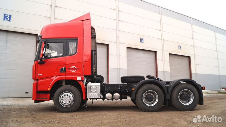 Shacman (Shaanxi) SX42584V324, 2024