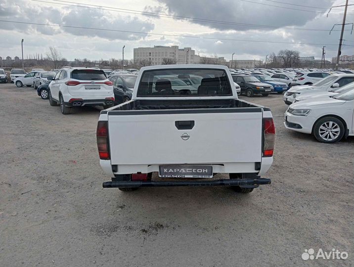 Nissan NP300 2.5 МТ, 2012, 211 000 км