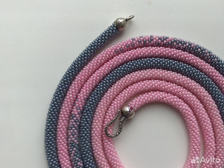 Лариат из бисера