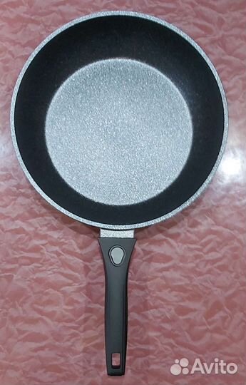 Сковорода 28см