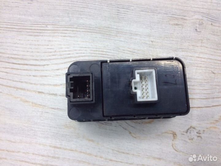 Блок кнопок Hyundai Creta 49.000км G4FG 2019