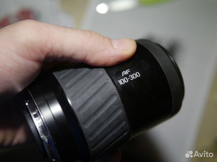 Sony телеобъектив 100-300mm minolta