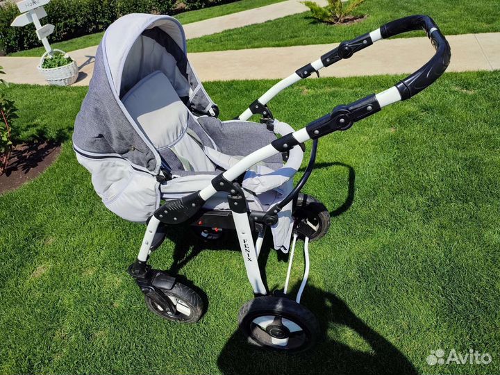 Прогулочная коляска 2в1