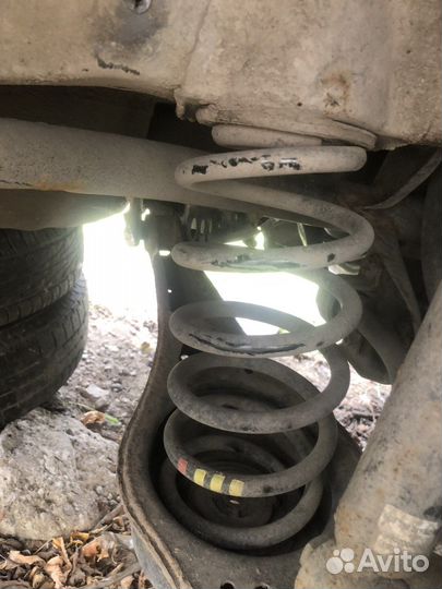 Пружина задняя правая Volkswagen Jetta 6