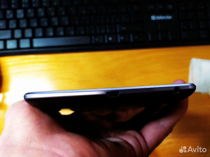 Планшет Asus Google Nexus 7 (2012)