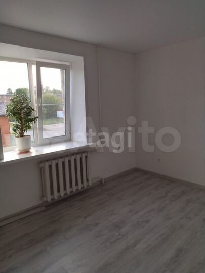 2-к. квартира, 43 м², 3/5 эт.
