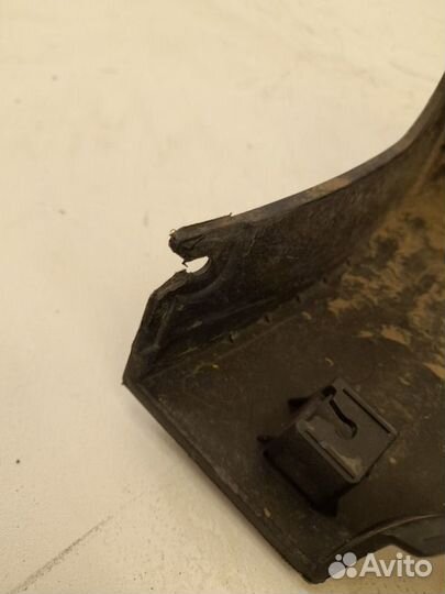 Накладка порога передняя правая Kia Sportage 4