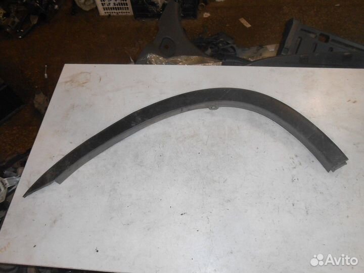 Молдинг крыла задний правый (Kia Sorento)