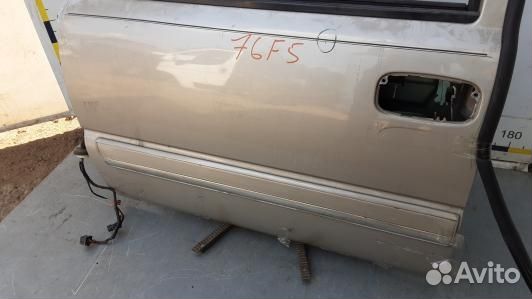 Дверь передняя левая chevrolet suburban GMT800 (76