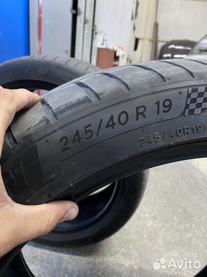Michelin Pilot Sport 4 245/40 R19