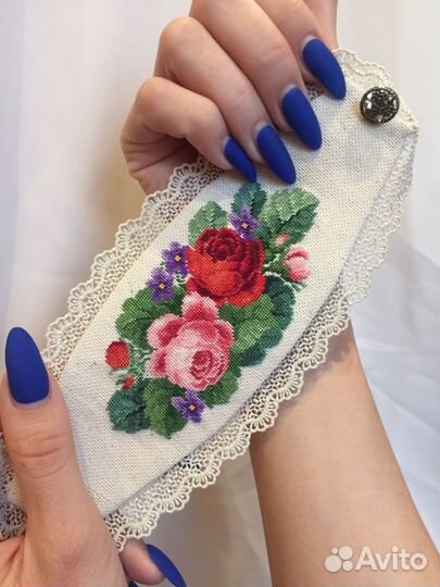 Вышитый браслет- манжета