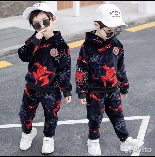 Спортивный костюм человек паук