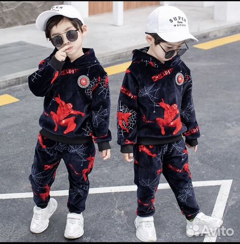 Спортивный костюм человек паук