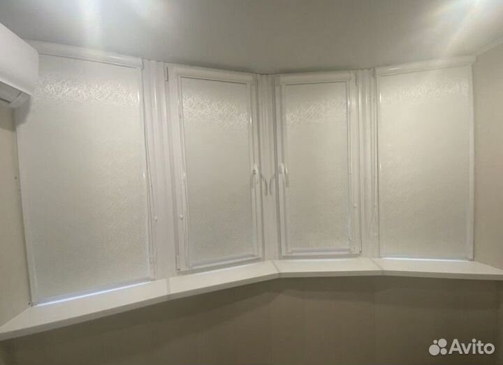 Рулонные шторы в коробе и с направляющими V8640