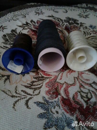 Нитки на подставках и молния длинная
